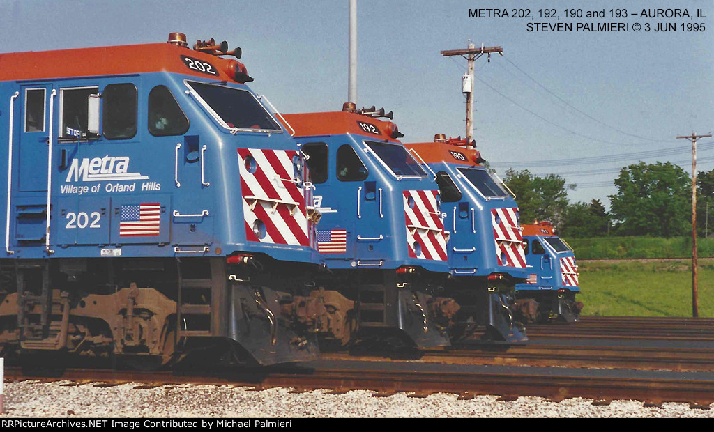 Metra F40PHM units 202, 192, 190 and 193